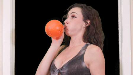 Ama Rio blows a balloon and all the air goes into her head, which starts to inflate.
Keywords: Ama Rio, body inflation, head inflation, blowing up, silly faces