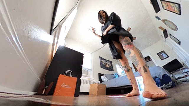 Note: This is a VR360 Clip.

You occupy the perspective of multiple tiny people in Lauren Ashlyn's room, as she goes about taking pictures of herself in lingerie, initially unaware of your minuscule presence below. Upon finding you and feeling slightly embarrassed, she does her best to cover herself up while squishing you out of existence with her hands and feet. 

Shot in 60fps slow motion. No dialogue. Additional note about the clip, there is about a minute where you can only hear Lauren's booming footsteps as she becomes obstructed from your view by the giant pillow.