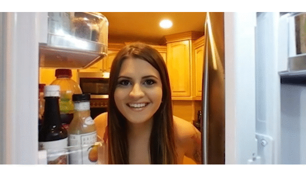 Custom Request:
  This another epic custom were Raquel Roper has lots of Alien tiny people in her house and she is basically exterminating them one by one. you get to be every one of those people, Once each one is terminated you are in the next person, she disposes of the tiny people in lots of ways, Vore, cooked in pan, Blended in blenmder, Eaten in Cereal, and stomps and sits on some of course. Also Hand crush and boob crush. this includes both the h265 4K version and the standard 1080p h264 version in case you have trouble with the 4K file.