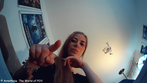 Daisy gets another box with more then 30 tiny bugmen. She can't wait to have some fun with them.
So one after another has a big problem with this very cute girl - until the box is empty

This movie includes:
- many barefoot-crush and sandals crush
- butt-crush and hand-crush
- In-Shoe-Crush
- outdoor scenes
- shoe and foot cleaning, hunting scenes
- cool close-ups
- great handheld and pov views