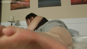 In a twist from her video where kat was really into you liking giantess/shrink, this time kat has already broken up with you over your obsession with wanting to be squished. However, you couldn't get over her, so you got shrunk down and now you're on her bed down by her huge feet! It's like a dream come true as you take huge detailed looks at her sole, but all isn't perfect. kat is pretty upset about what you've done and as her frusteration builds your situation quickly goes from checking out her feet which she doesn't move around much as she expresses how she feels about what you've done. Eventually she realizes that she can't squish you to get rid of you, you'd just like that. She'll need another way to get rid of you.
