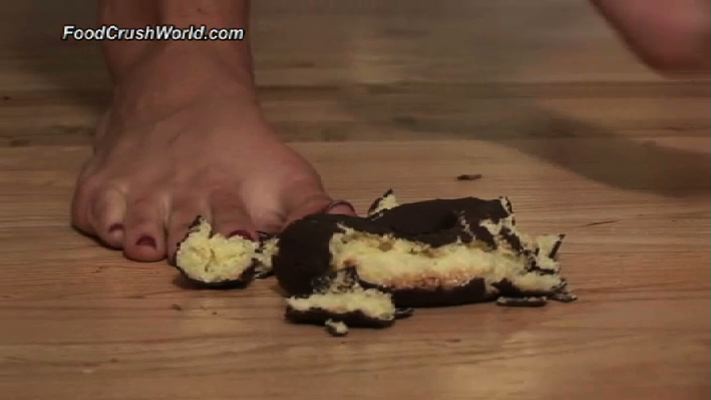 Kerri turned her Girlfriend into a Doughnut and really smashes her into the floor. this one was really hard to clean up after. 
