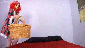 Lydia shrank and kidnapped a couple and has her way with them,  She uses them as sex toys but after awhile starts to favor the girl and decides to get rid of the husband. She makes the girl watch as she SLOWLY CRUSHES her husband in a really lobg crush scene.
