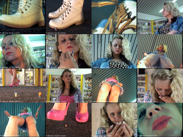 The first collection with Missy and some shrunken people. Two great movies with crush, accidentally crush, a gentle ending and a cute girl - Enjoy!
